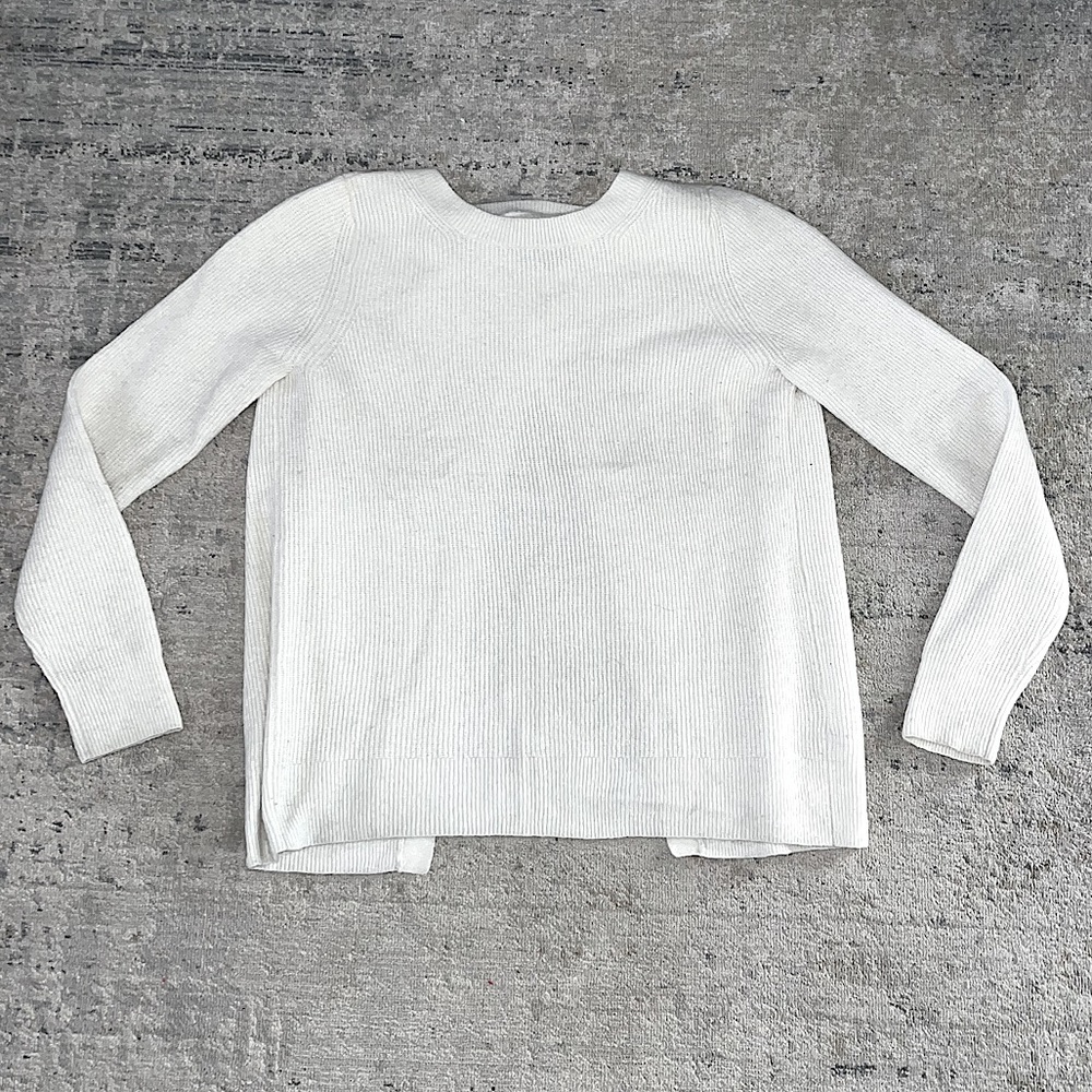 Abercrombie & Fitch White Sweater